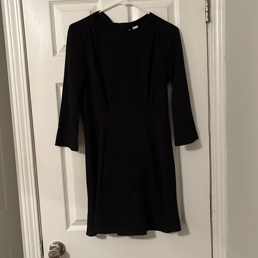 Black Mid-Sleeve Dress